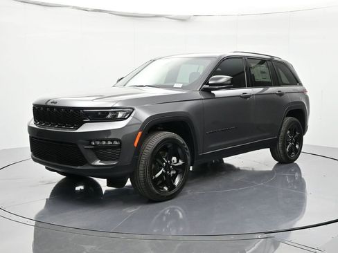 New 2025 Jeep Grand Cherokee Limited image 1