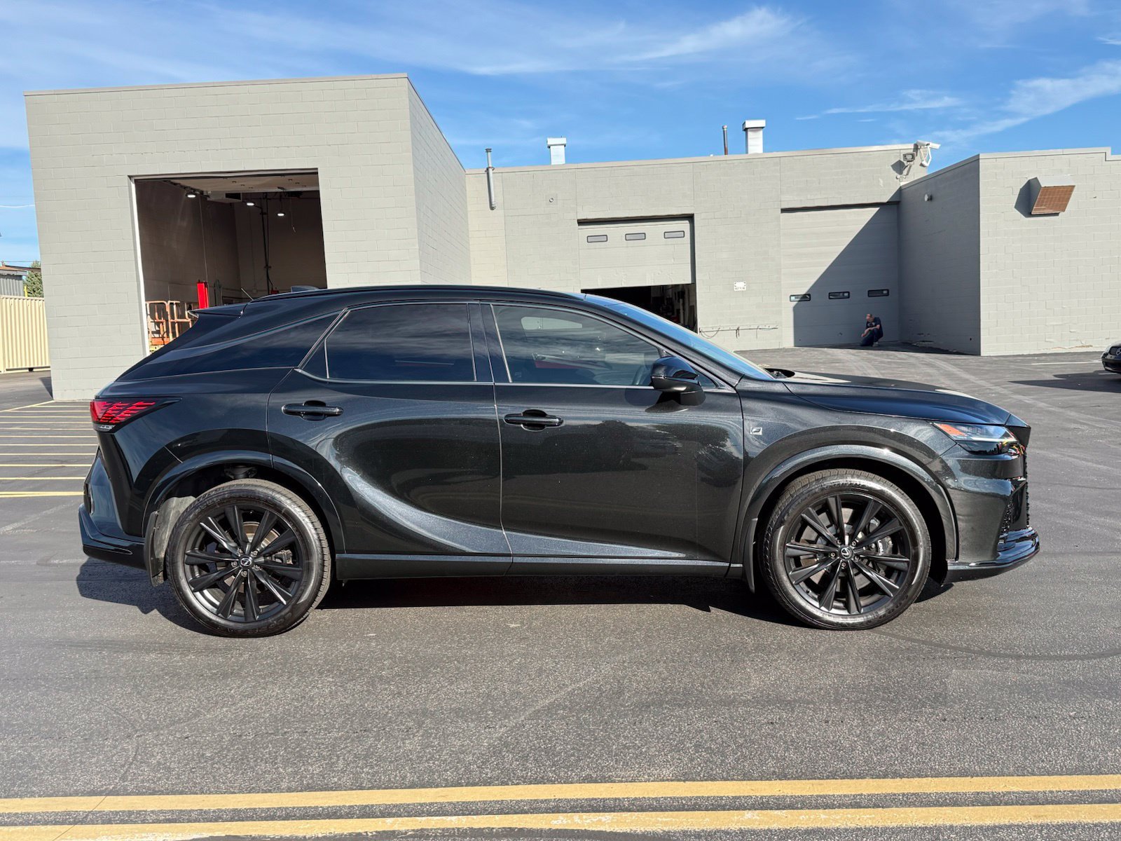 Used 2023 Lexus RX 500h F Sport AWD/4WD image 3