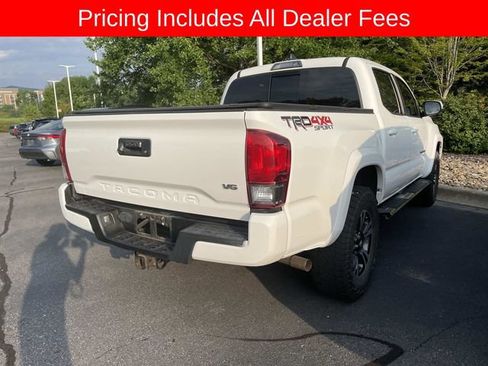 Used 2017 Toyota Tacoma TRD Sport w/ Tow Package (A/T) AWD/4WD image 7