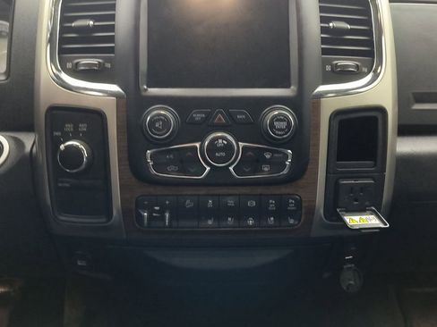 Used 2017 RAM 2500 Laramie w/ Off Road Package image 15