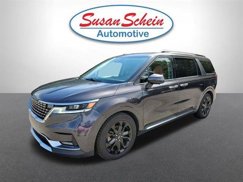 Used 2022 Kia Carnival SX FWD image 1