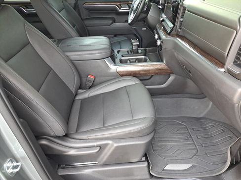Used 2023 GMC Sierra 1500 Elevation w/ Elevation Premium Package AWD/4WD image 15