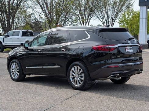Used 2021 Buick Enclave Premium w/ Sun and Sites Package AWD/4WD image 7