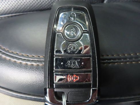 Used 2025 Lincoln Aviator Reserve w/ Equipment Group 201A image 69