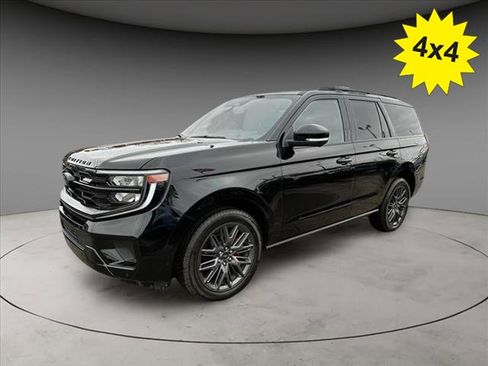 Used 2025 Ford Expedition Platinum w/ Stealth Performance Package image 1