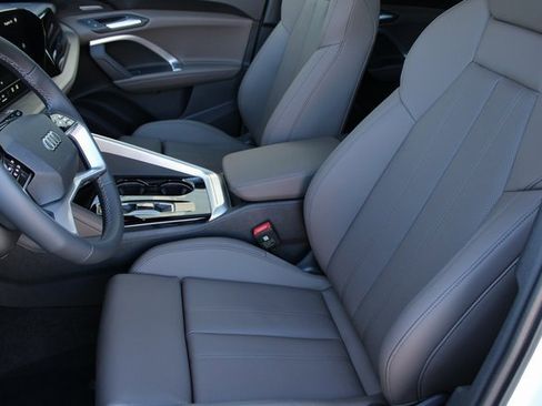 New 2025 Audi Q5 Premium Plus image 16