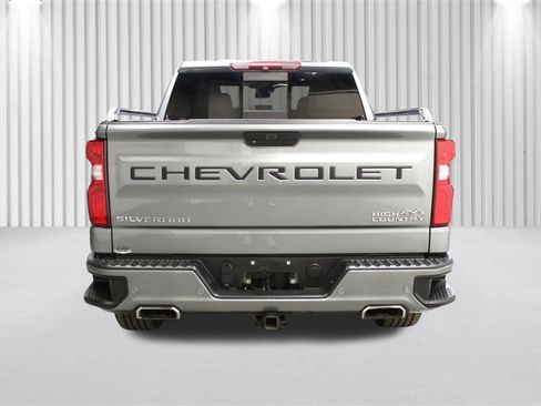 Used 2019 Chevrolet Silverado 1500 High Country w/ High Country Premium Package image 4