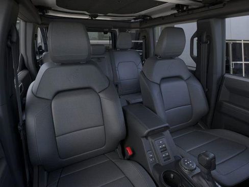 New 2025 Ford Bronco Badlands image 10