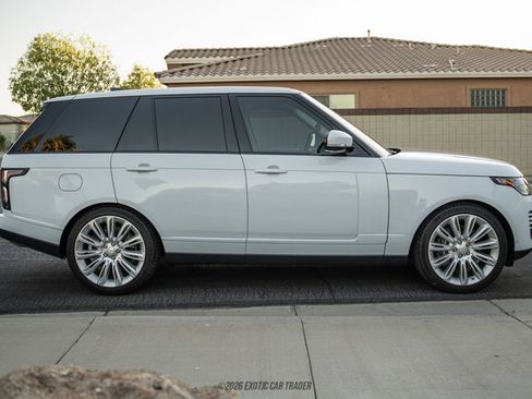 Used 2019 Land Rover Range Rover Supercharged AWD/4WD image 9