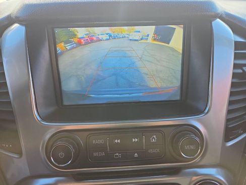 Used 2020 Chevrolet Suburban LT image 20