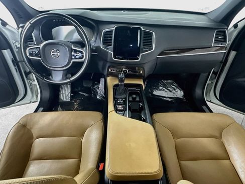 Used 2019 Volvo XC90 T6 Momentum w/ Protection Package Premier AWD/4WD image 17