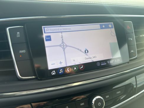 Used 2020 Buick Enclave Premium w/ Sun and Sites Package image 19