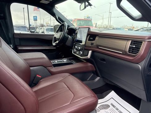Used 2023 Ford Expedition Max Limited image 12
