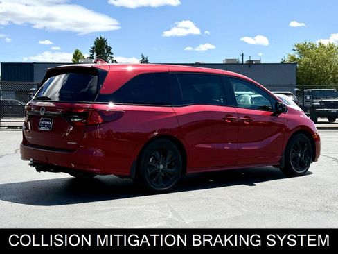Used 2024 Honda Odyssey Sport image 8