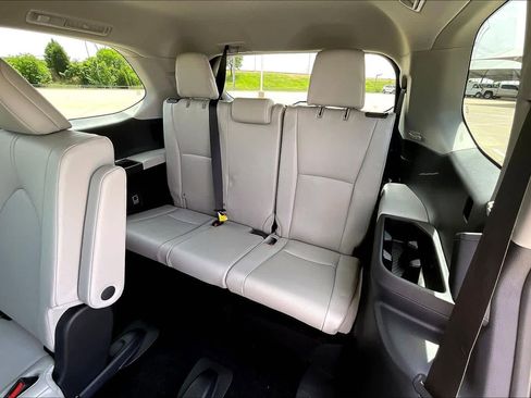 New 2026 Toyota Grand Highlander FWD image 20