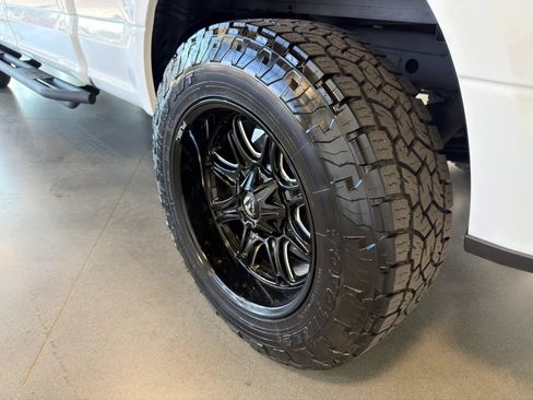 Used 2019 Ford F150 XLT w/ Trailer Tow Package AWD/4WD image 9