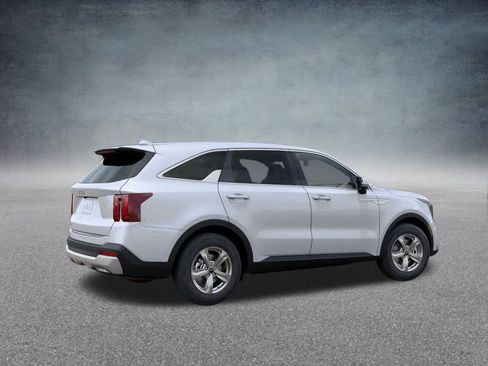 Used 2026 Kia Sorento LX image 6