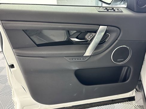 Certified 2025 Land Rover Discovery Sport S image 17