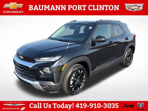 Used 2023 Chevrolet TrailBlazer LT FWD image 1