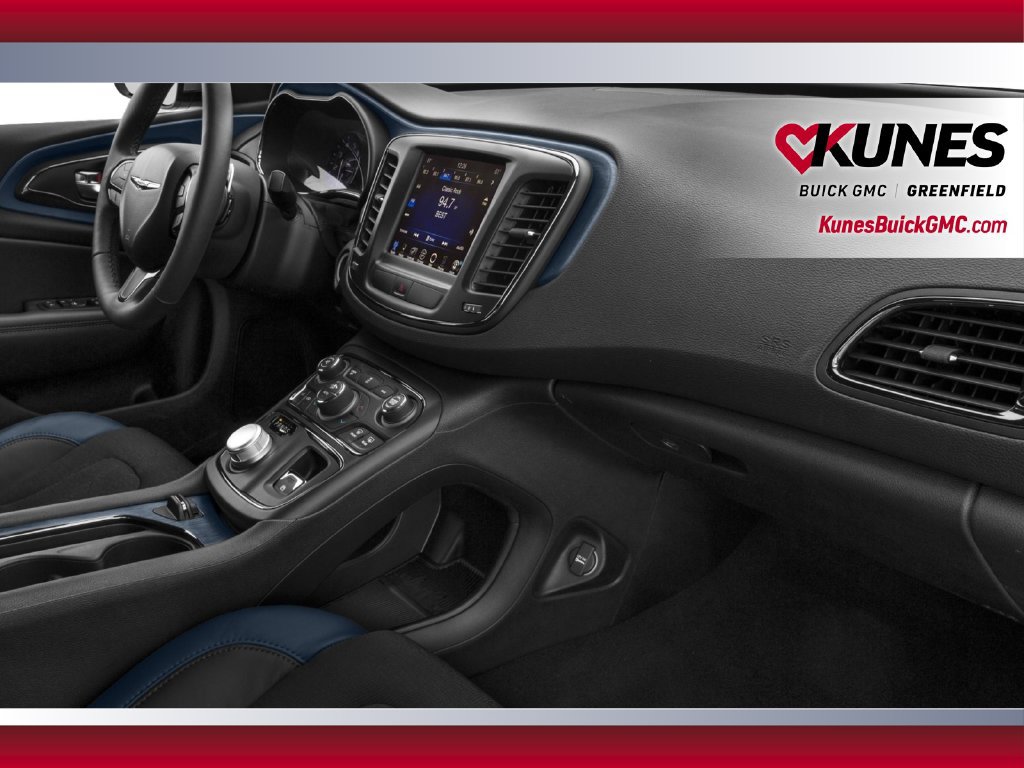 Used 2016 Chrysler 200 LX FWD image 13