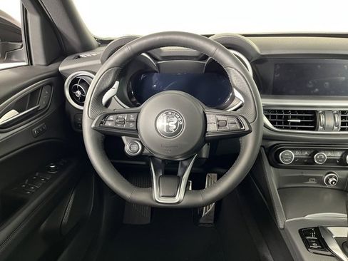 Used 2025 Alfa Romeo Stelvio Sprint w/ Veloce Package image 20