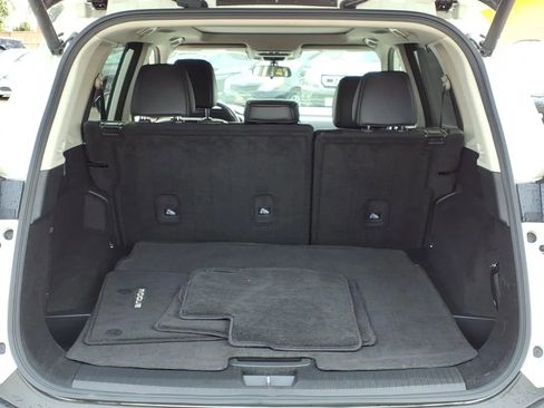 Used 2023 Nissan Rogue SV w/ SV Premium B Package FWD image 7