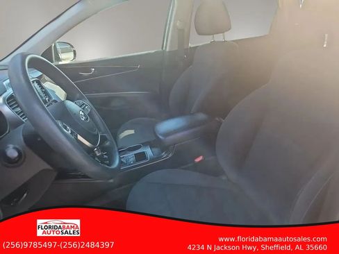 Used 2019 Kia Sorento AWD image 13