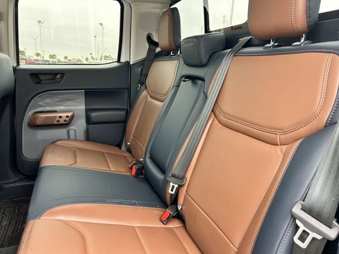 Used 2023 Ford Maverick Lariat w/ Equipment Group 500A Standard image 17