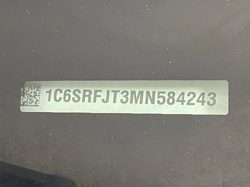 Used 2021 RAM 1500 Laramie image 30