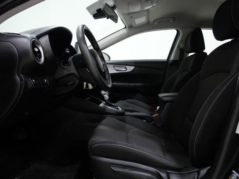 Used 2023 Kia Forte LXS image 12