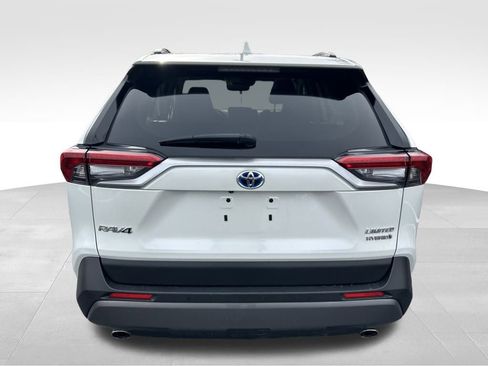 Used 2020 Toyota RAV4 Limited image 4