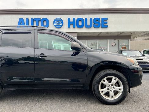 Used 2012 Toyota RAV4 FWD w/ Upgrade Value Pkg image 39