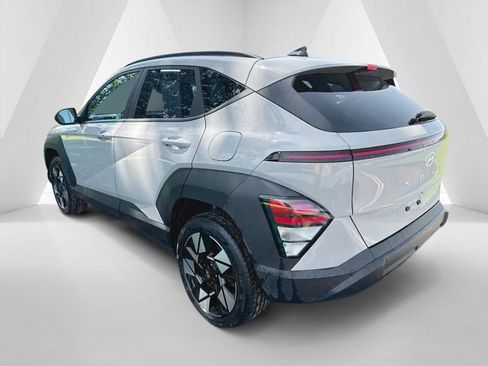 Used 2024 Hyundai Kona SEL AWD/4WD image 5