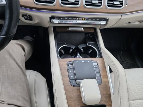 Used 2024 Mercedes-Benz GLE 350 4MATIC image 8