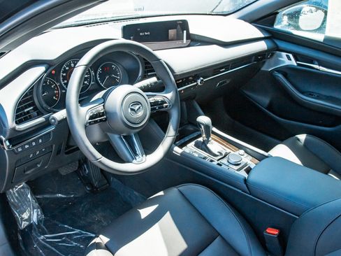 New 2026 MAZDA MAZDA3 Hatchback w/Premium Plus Pkg AWD/4WD image 7