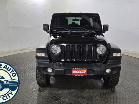 Used 2021 Jeep Wrangler Unlimited Sport AWD/4WD image 2