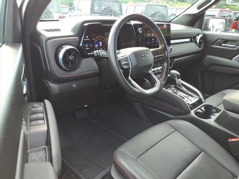 Used 2024 Chevrolet Colorado Z71 w/ Z71 Convenience Package 2 AWD/4WD image 15