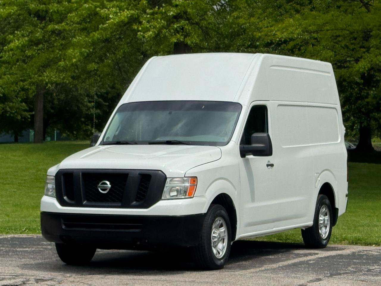 Used 2014 Nissan NV 2500 SV w/ Side & Curtain Airbag Package RWD image 1
