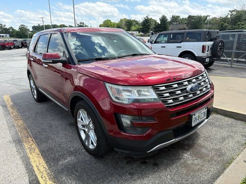 Used 2016 Ford Explorer Limited w/ Equipment Group 301A AWD/4WD image 3