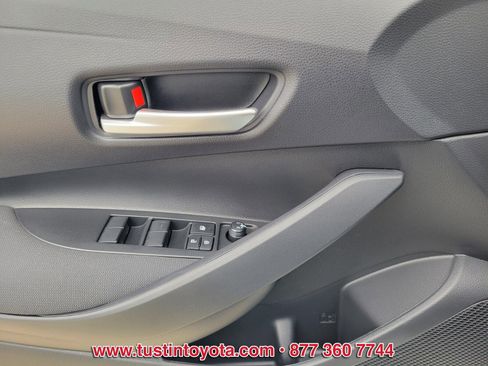 Used 2026 Toyota Corolla SE FWD image 17