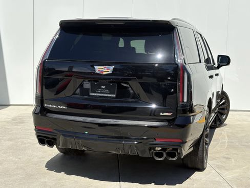 Used 2026 Cadillac Escalade V AWD/4WD image 6