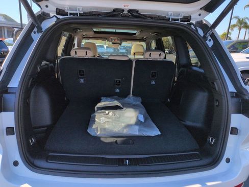 New 2026 Jeep Grand Cherokee Limited image 23