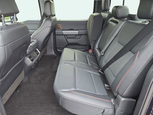 Used 2022 Ford F150 Lariat w/ Trailer Tow Package image 12