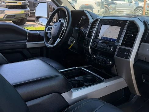 Used 2020 Ford F350 Lariat w/ Lariat Value Package AWD/4WD image 6