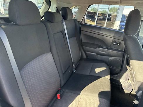 Used 2017 Mitsubishi Outlander Sport 4D Sport Utility image 10