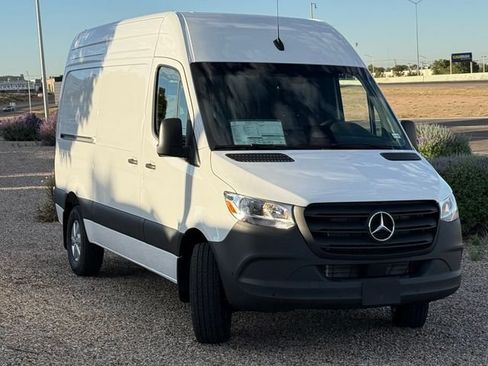 New 2026 Mercedes-Benz Sprinter 2500 image 4