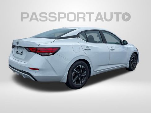 Certified 2025 Nissan Sentra SV image 5