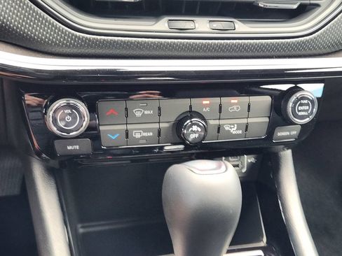 New 2026 Jeep Compass Latitude AWD/4WD image 14