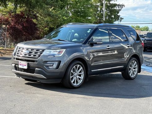 Used 2017 Ford Explorer Limited AWD/4WD image 8