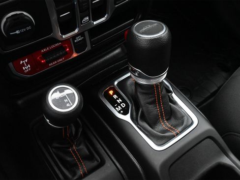 Used 2023 Jeep Gladiator Mojave image 14